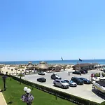 アパート In Riviera Complex