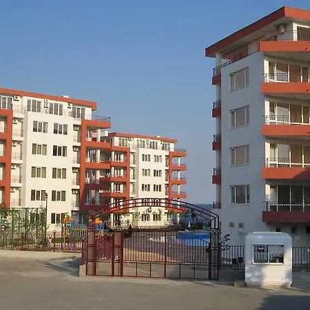 ваканционен в комплекс ривиера * Свети Влас