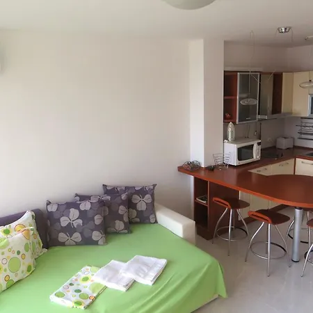 Apartment In Riviera Complex Sweti Wlas