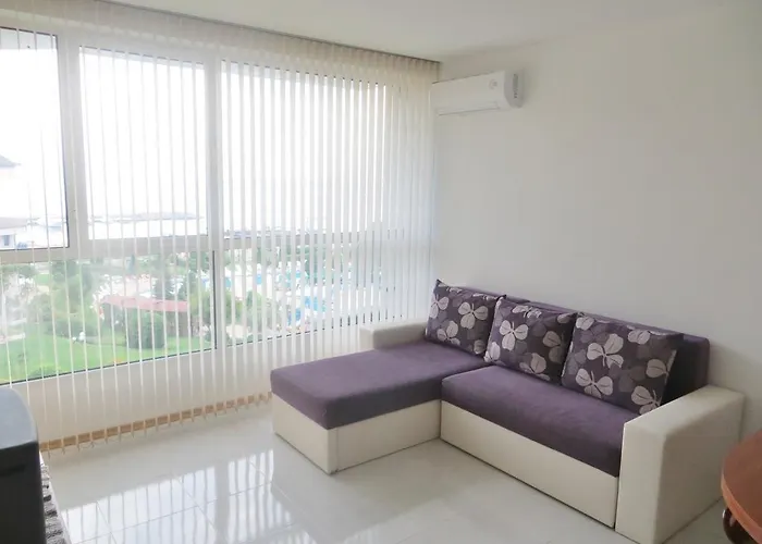 Appartement In Riviera Complex *