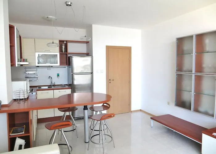 In Riviera Complex Appartement