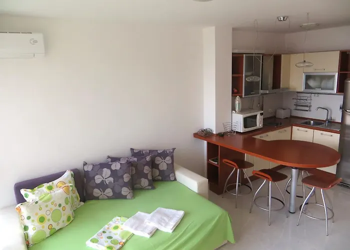 Appartement In Riviera Complex Sveti Vlas