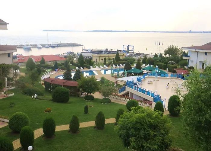 Appartement In Riviera Complex Sveti Vlas